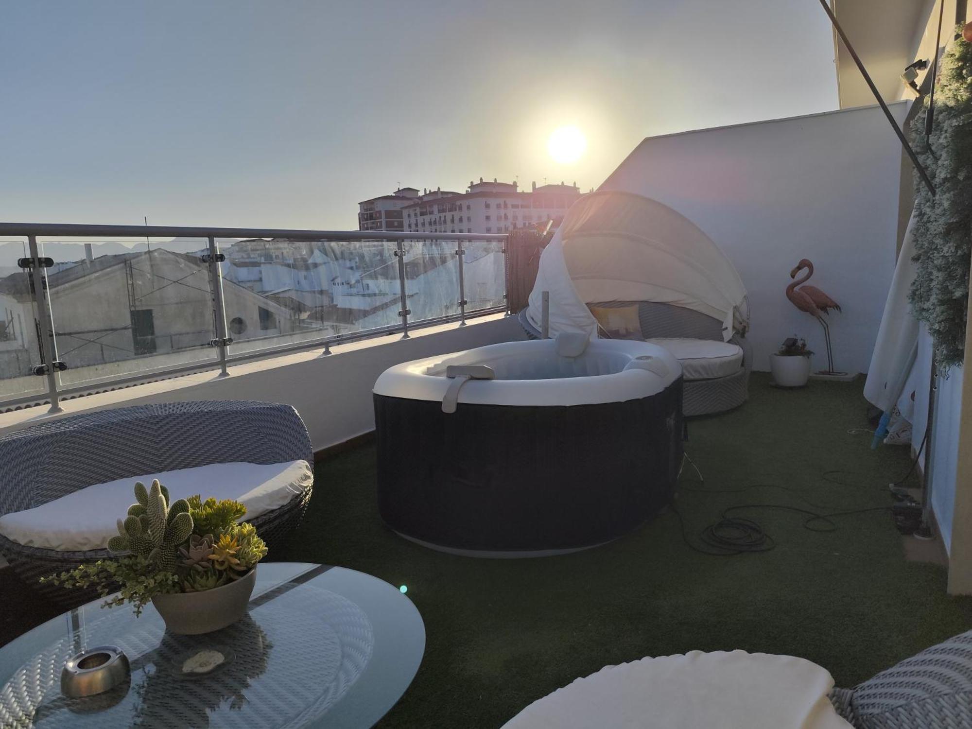 Atico Rilque, Apartamentos Independientes Con Jacuzzi Privado Y Terraza En Ронда Екстериор снимка